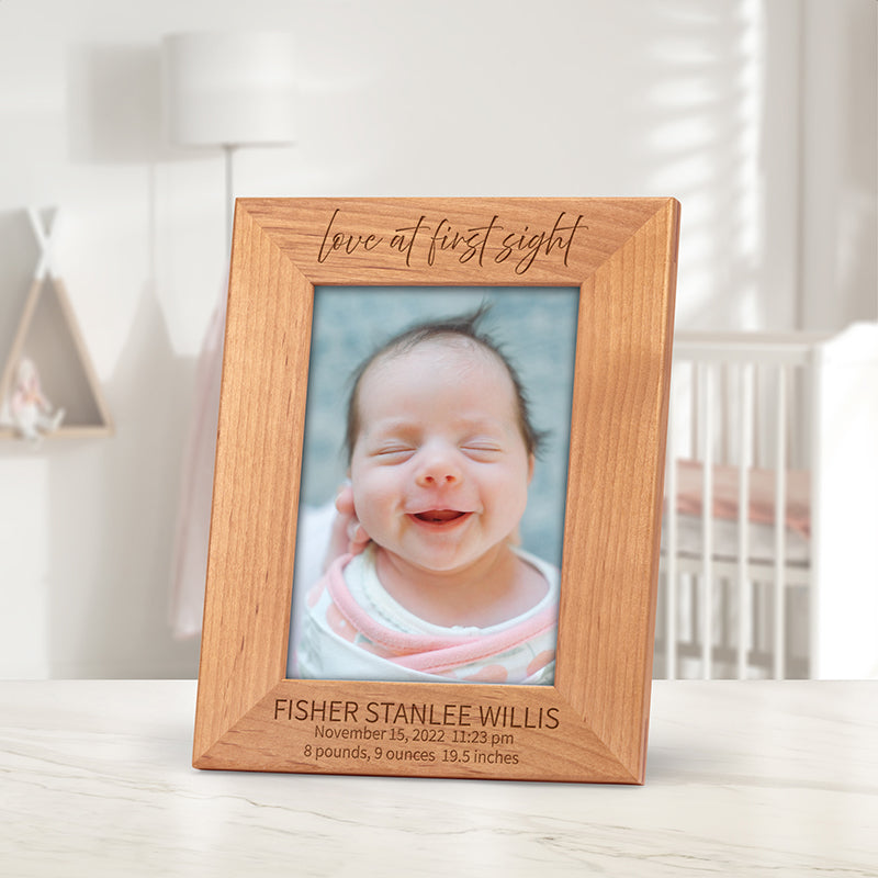 wooden-engraved-photo-frame