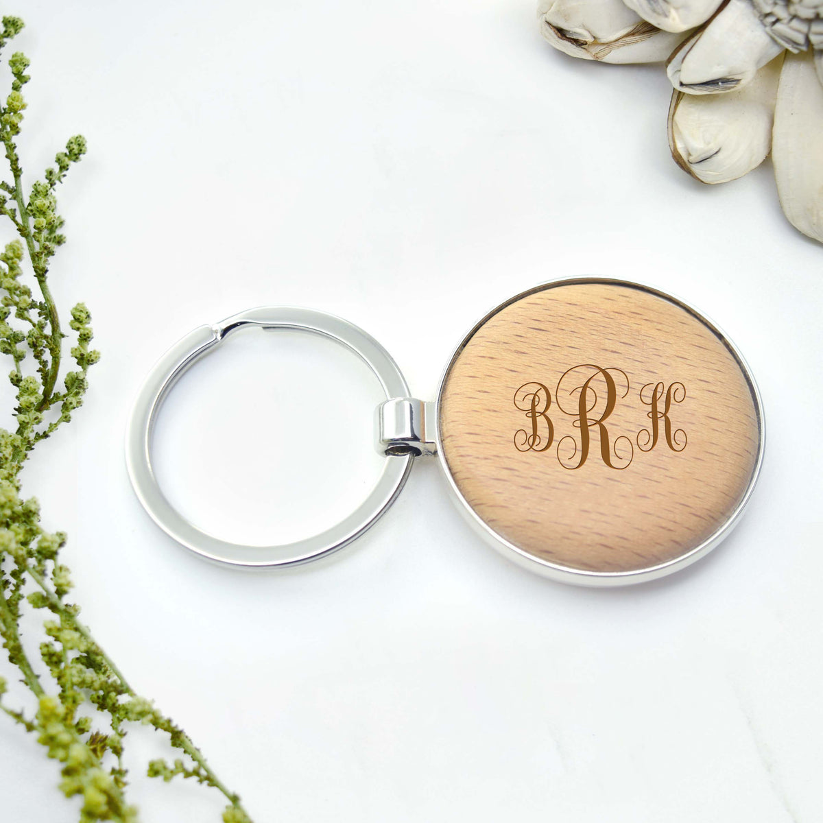 custom-monogram-keychain-with-personalization