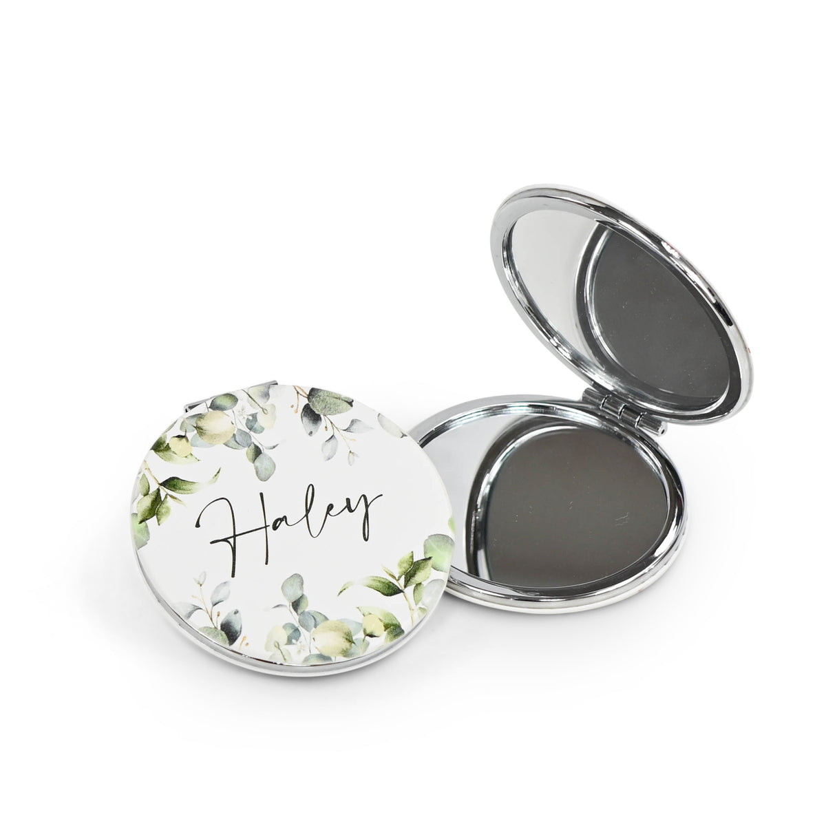 pocket-magnifying-mirror-ready-for-a-day-at-the-mall