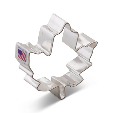 fall-leaf-cookie-cutter