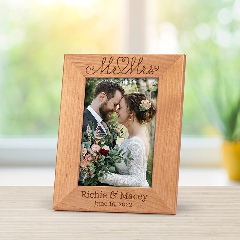 personalised-mr-and-mrs-frame