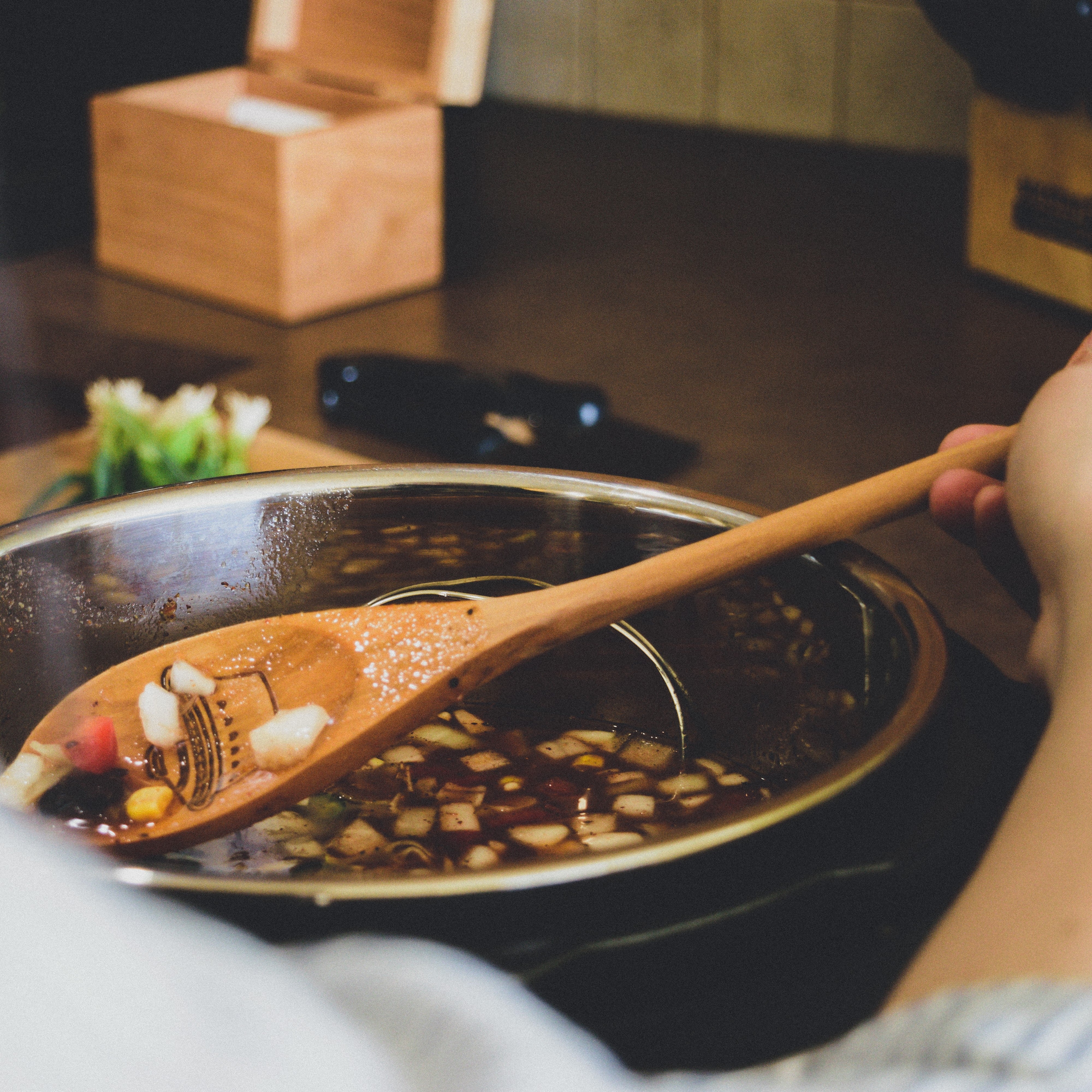 crock-pot-mixing-spoon