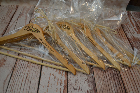 Set-of-Bridesmaid-Hangers-Packaged