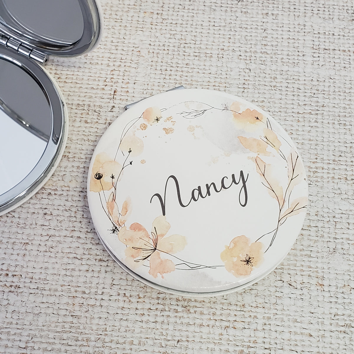 personalised-compact-mirror