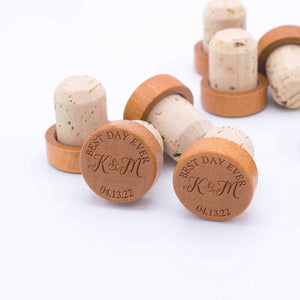 wine-bottle-stoppers-with-initials