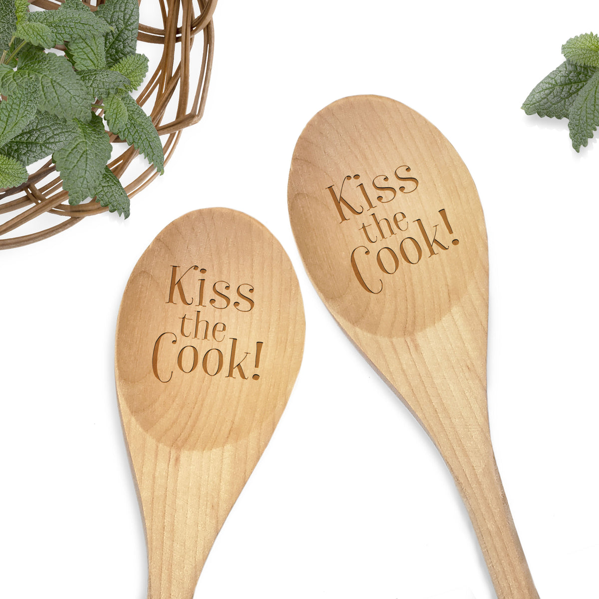 wooden-spoon-wedding-favors